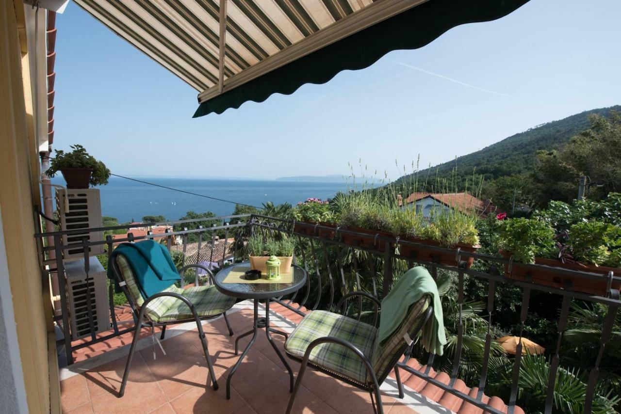 Apartments Villa Zara Laurana Esterno foto