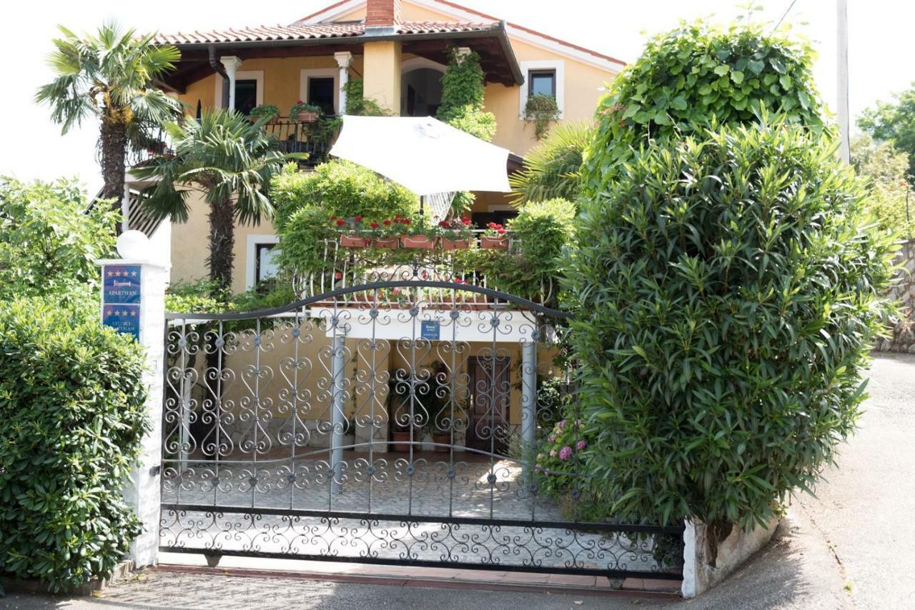 Apartments Villa Zara Laurana Esterno foto