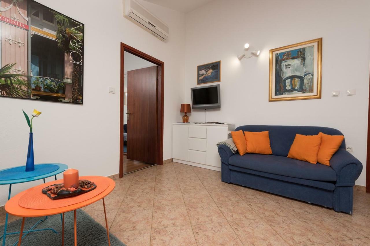 Apartments Villa Zara Laurana Esterno foto