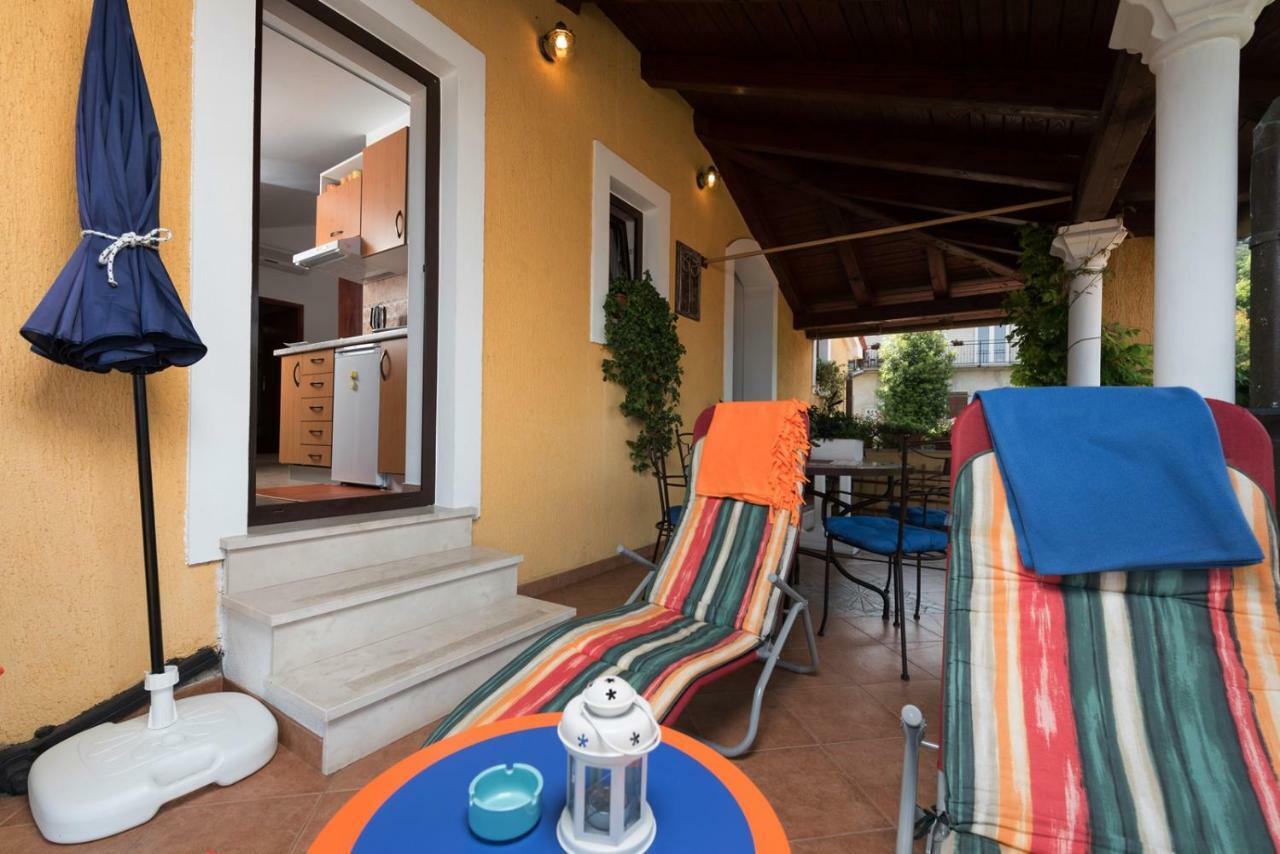 Apartments Villa Zara Laurana Esterno foto